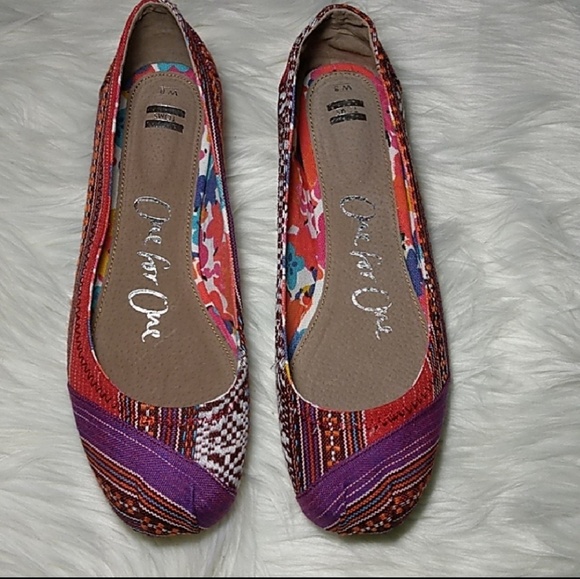 NWOT Tom's - Picture 2 of 6